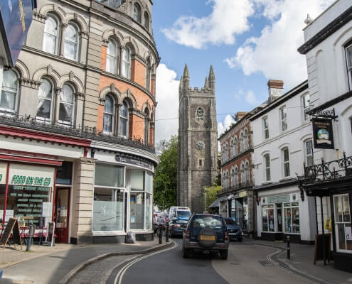 Cavanna Holsworthy High Street